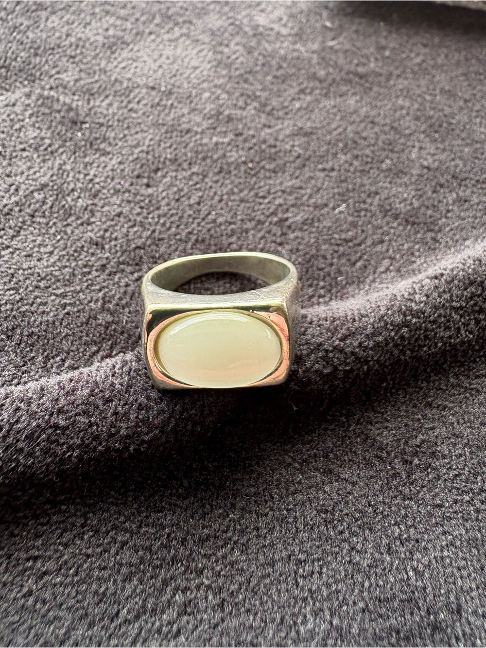 Silver Ring with Oval Cream Inlay